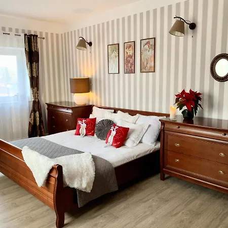 Slupski Premium Nr5 Wifi Netflix Smart Tv50 Full Kitchen Double Bathtub Up To 4 People Full Pleasure Quality (adults Only) Apartament *