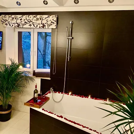 Slupski Premium Nr5 Wifi Netflix Smart Tv50 Full Kitchen Double Bathtub Up To 4 People Full Pleasure Quality (adults Only) Słupsk