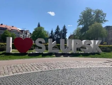 Slupski Premium A5 - - Wifi Netflix Smart Tv50 - - Salon - - Sypialnia - - Pelna Kuchnia - - Salon Kapielowy Z Tv I Dwuosobowa Wanna - - Wysoka Jakosc Za Niska Cene - - Zapraszamy (adults Only)