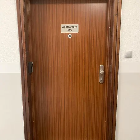 Apartament Slupski Premium A5 - - Wifi Netflix Smart Tv50 - - Salon - - Sypialnia - - Pelna Kuchnia - - Salon Kapielowy Z Tv I Dwuosobowa Wanna - - Wysoka Jakosc Za Niska Cene - - Zapraszamy (adults Only) Słupsk
