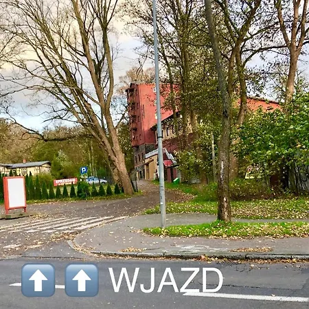 Slupski Premium A5 - - Wifi Netflix Smart Tv50 - - Salon - - Sypialnia - - Pelna Kuchnia - - Salon Kapielowy Z Tv I Dwuosobowa Wanna - - Wysoka Jakosc Za Niska Cene - - Zapraszamy (adults Only) Apartament Słupsk