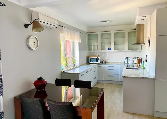 Slupski Premium Nr5 Wifi Netflix Smart Tv50 Full Kitchen Double Bathtub Up To 4 People Full Pleasure Quality (adults Only) Апартаменты *